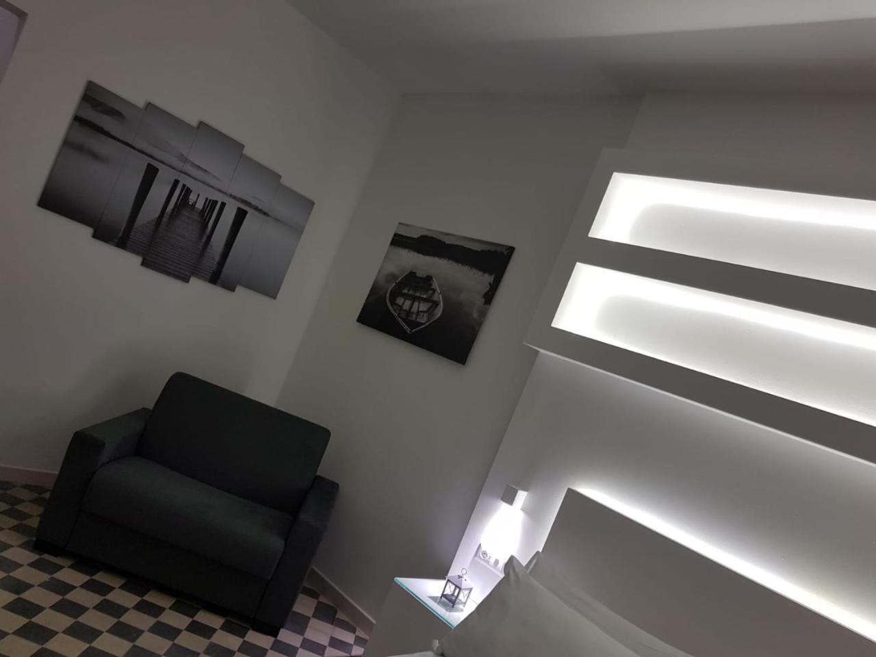 Villa Adelaide Suite & Room 托雷阿马莱 外观 照片