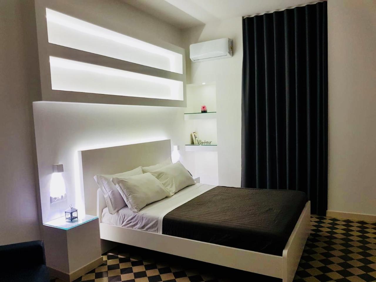 Villa Adelaide Suite & Room 托雷阿马莱 外观 照片